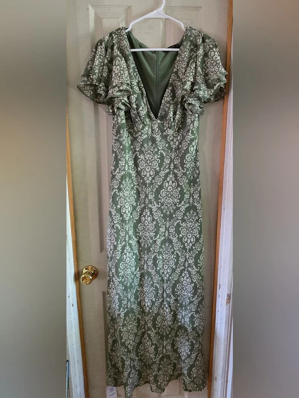 Abercrombie & Fitch Green and White Damask V‑Neck Maxi Dress